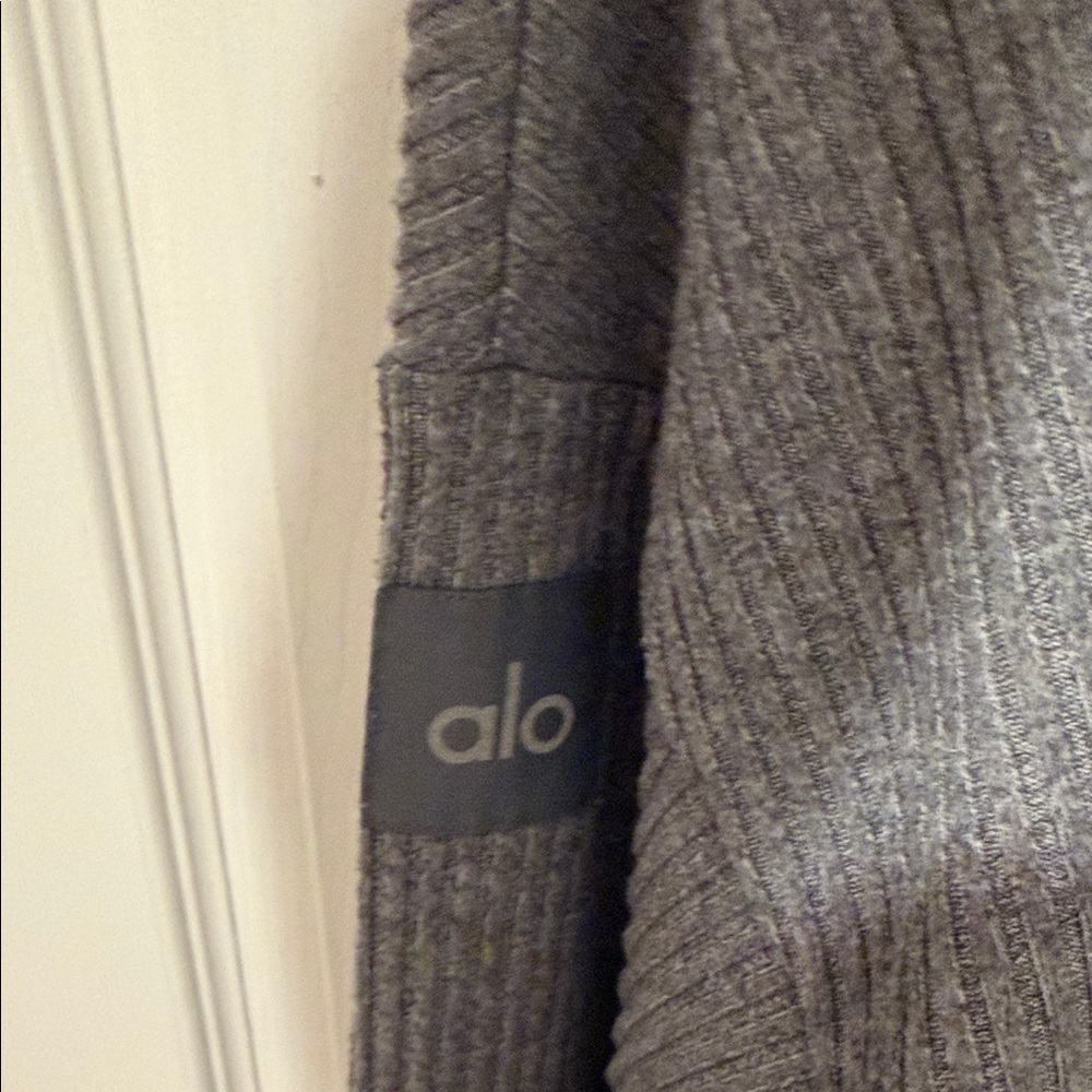 Alo Ribbed Women's Cropped Hoodie - Picture 6 of 6
